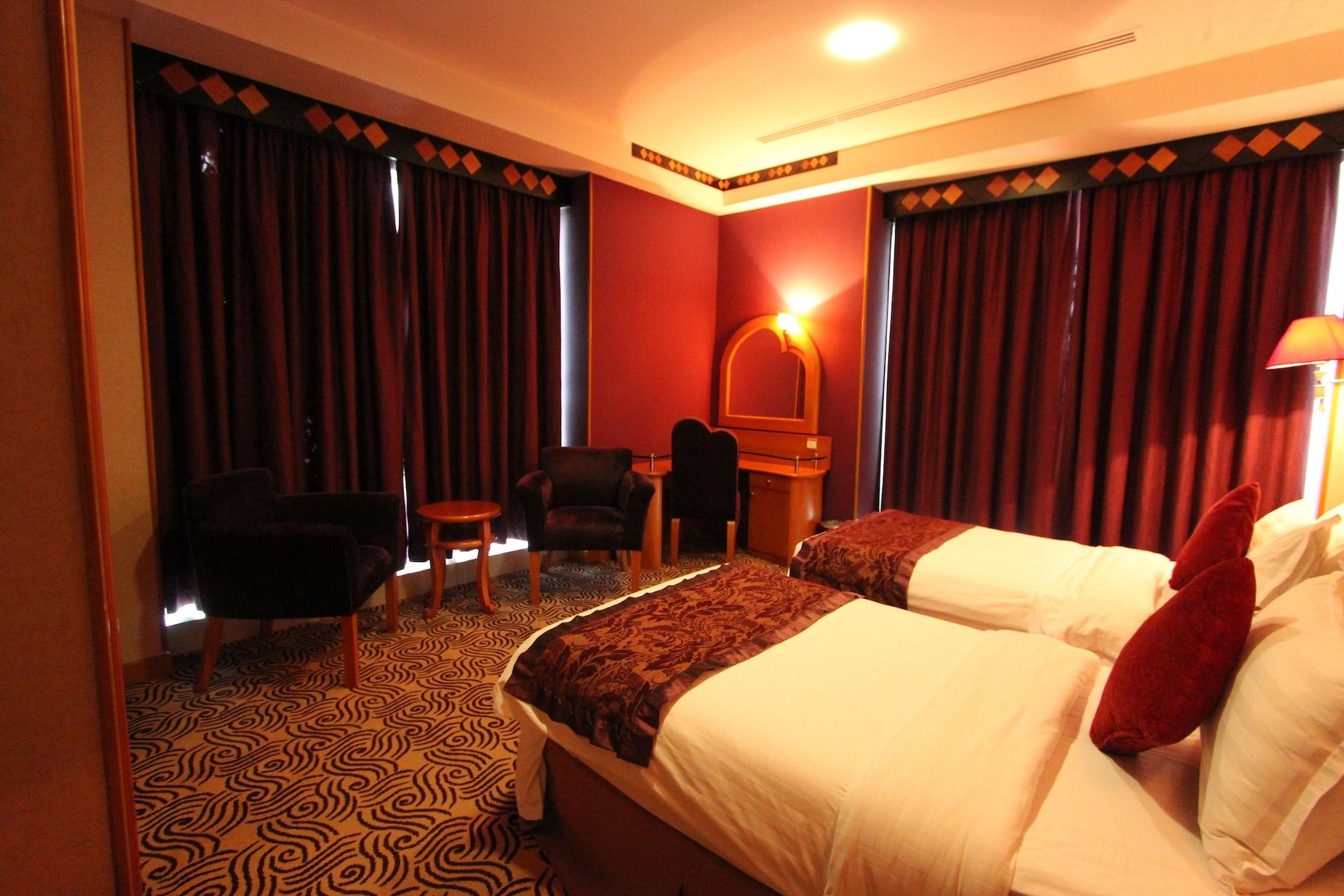 טאיף Awaliv International Hotel מראה חיצוני תמונה A room at the hotel