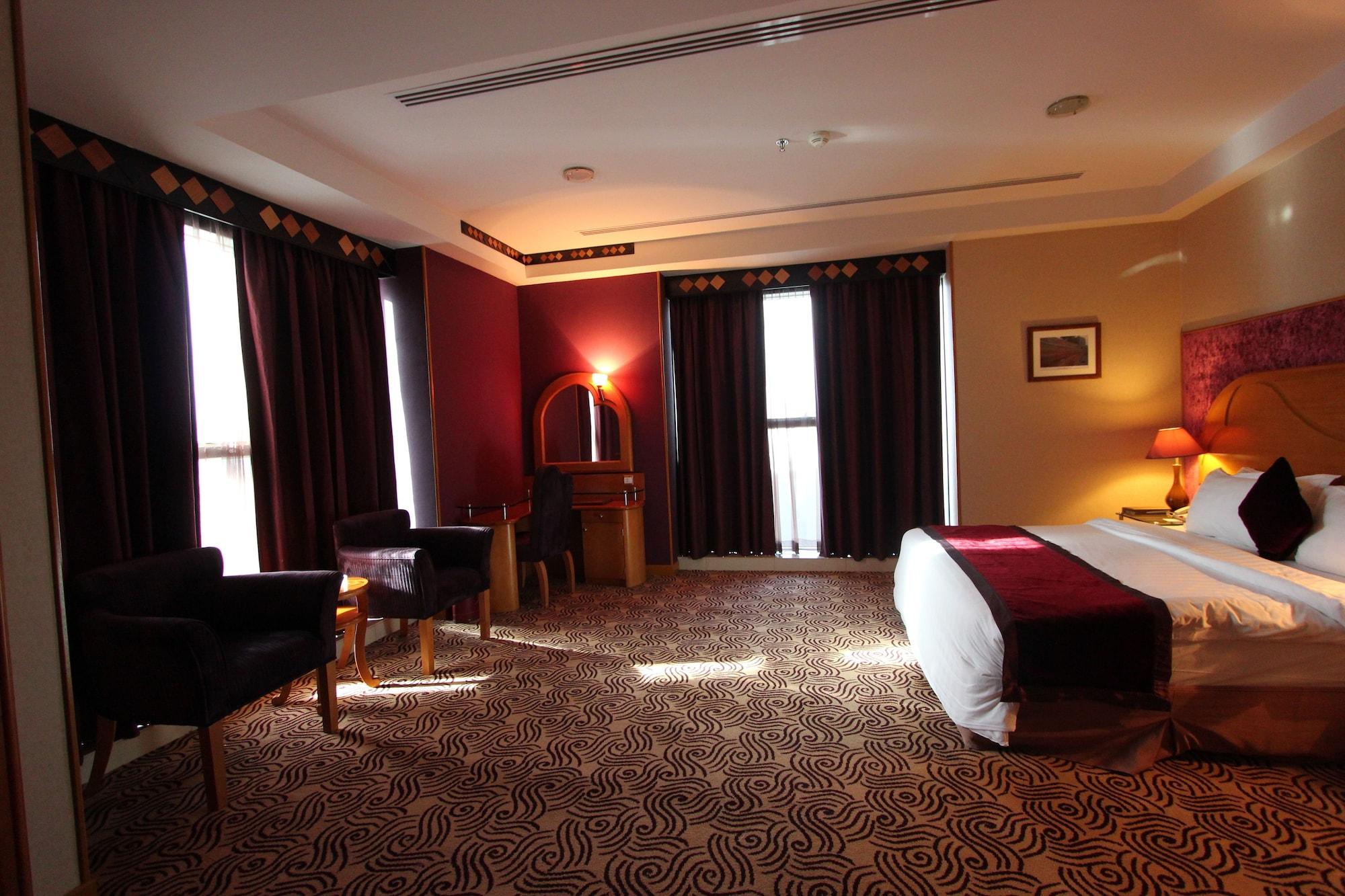 טאיף Awaliv International Hotel מראה חיצוני תמונה A room at the hotel