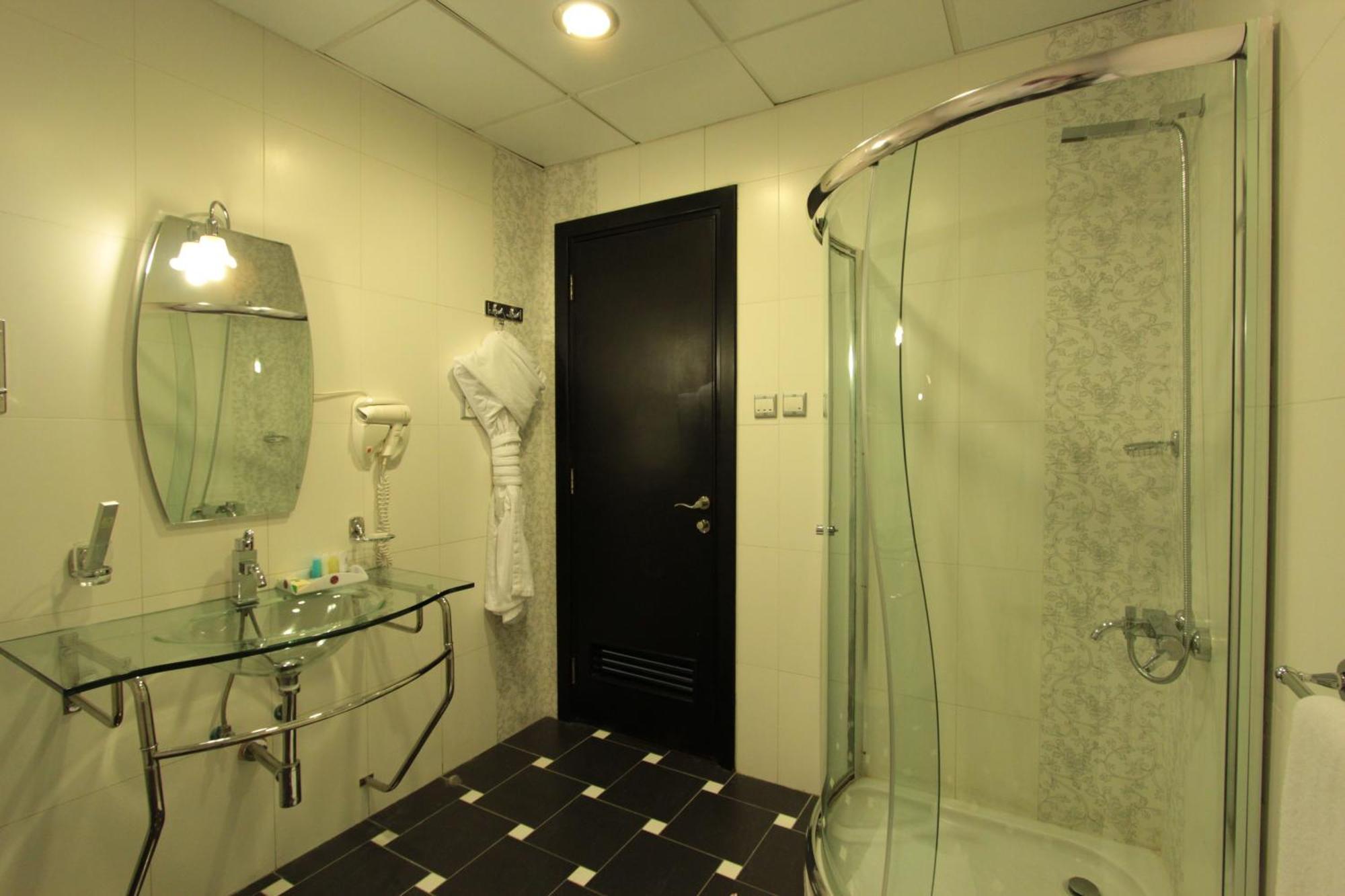 טאיף Awaliv International Hotel חדר תמונה