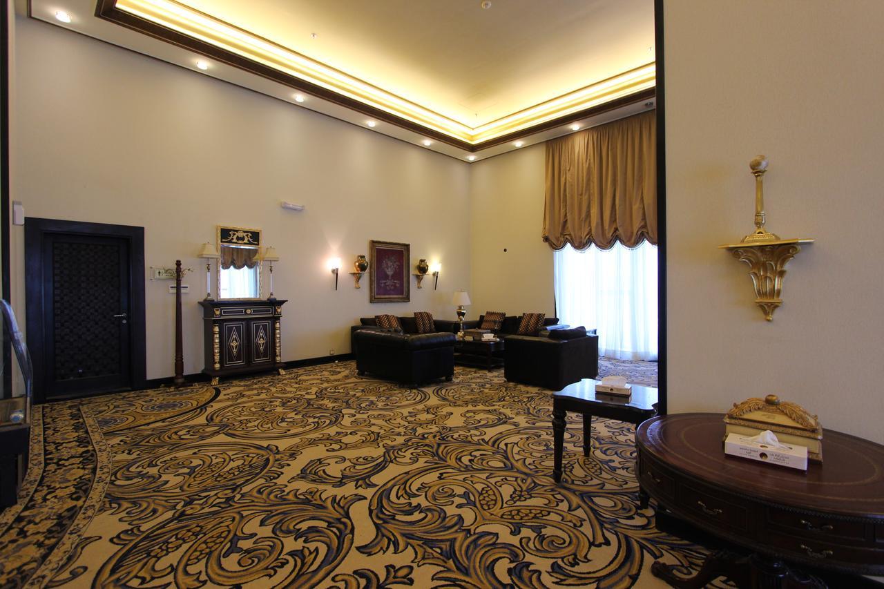 טאיף Awaliv International Hotel מראה חיצוני תמונה A room at the hotel